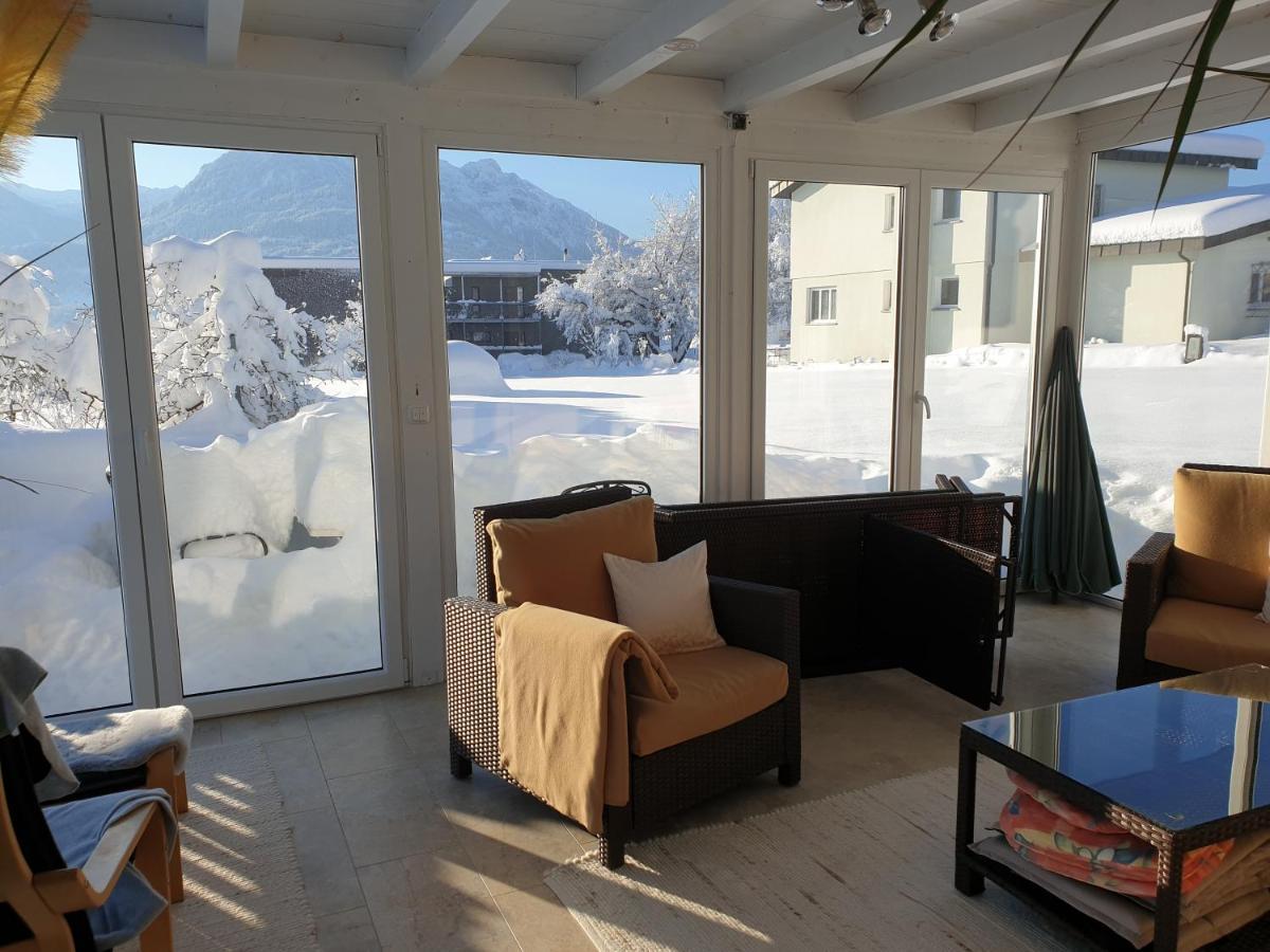 Ferienwohnung Metzler - Blick auf die Berge Göfis Exterior foto