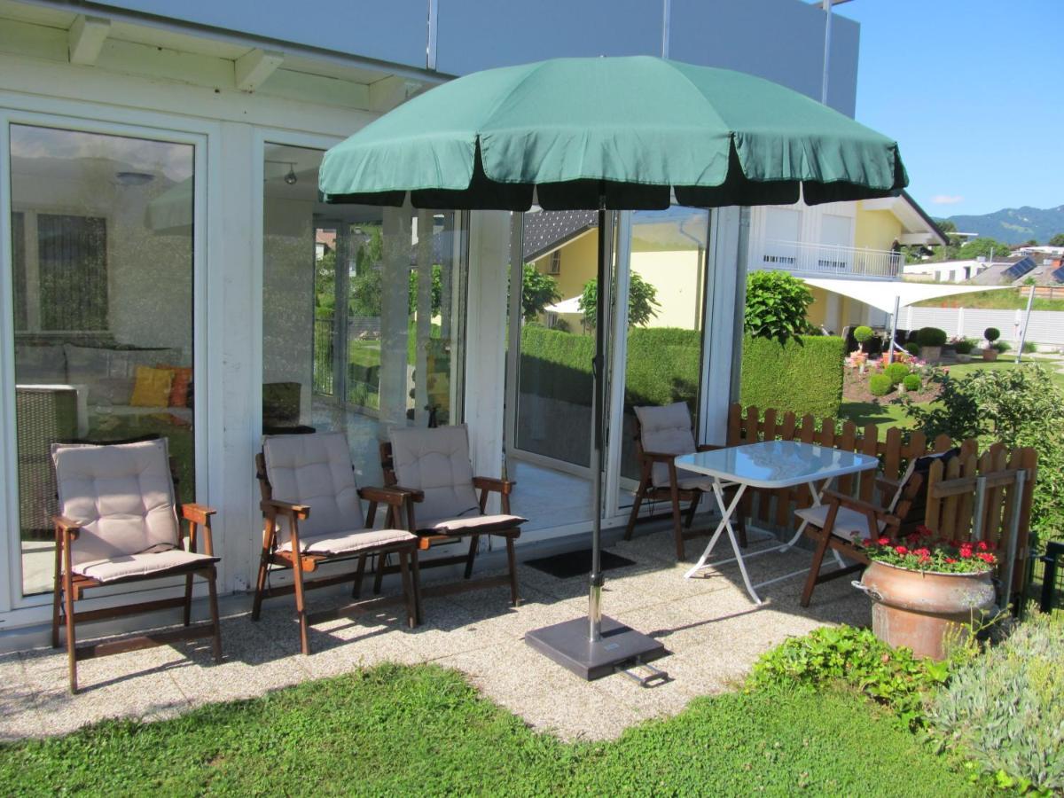 Ferienwohnung Metzler - Blick auf die Berge Göfis Exterior foto