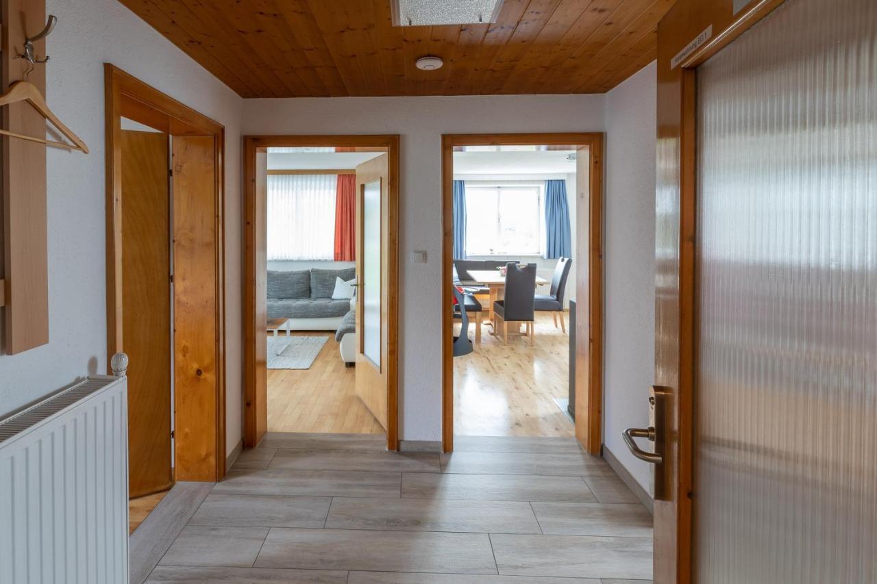 Ferienwohnung Metzler - Blick auf die Berge Göfis Exterior foto
